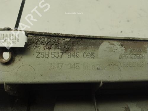 Left taillight SKODA ROOMSTER (5J7) 1.4 TDI | BP29908441C34