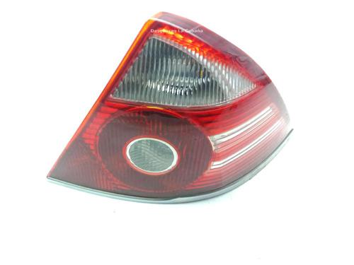 Used Right taillight FORD MONDEO III (B5Y) 2.0 TDCi (130 hp) 29329117