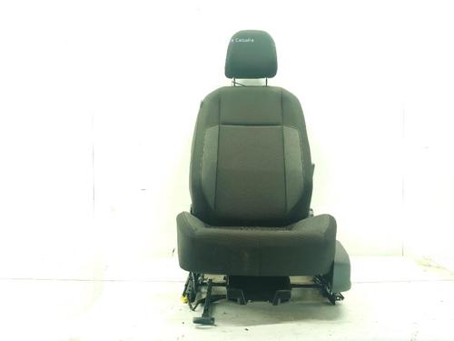 left-front-seat-vw-taigo-cs1-2021-31752503 main image