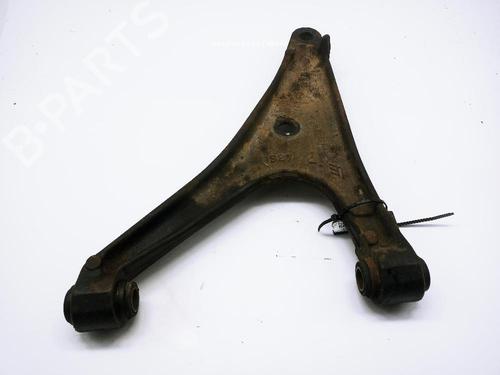 Used Right front suspension arm RENAULT TRAFIC Van (T_, P_, V_) 1.9 D (60 hp) 24043012