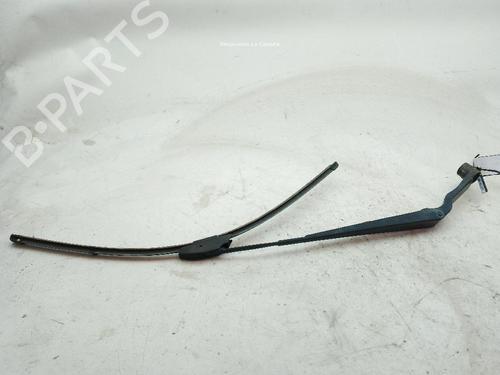 Used Front windshield wiper arm RENAULT KADJAR (HA_, HL_) 1.5 dCi 110 (HLA3) (110 hp) 19427083