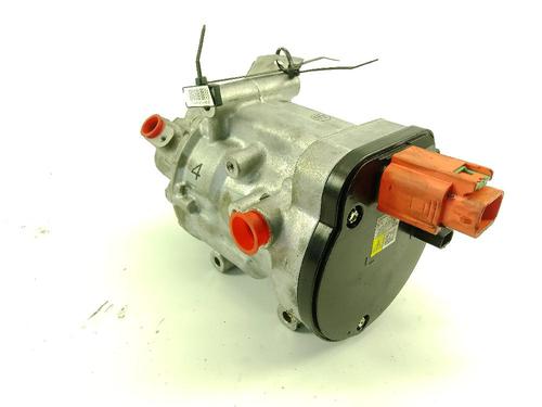 Used AC compressor AC compressor TOYOTA COROLLA Estate (_E21_) 1.8 VVTi Hybrid (ZWE219) (140 hp) 18365663 18365663