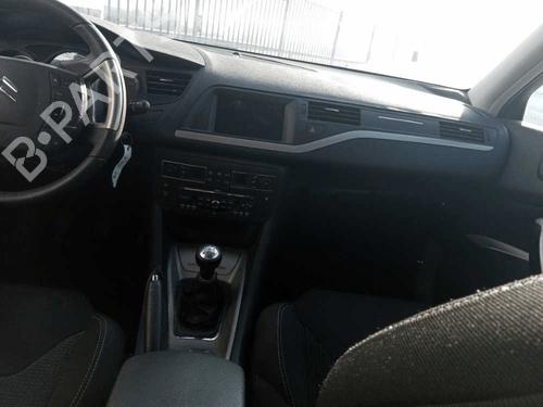 Brugte CITROËN C5 III Break (RW_) 1.6 HDi 110 (RW9HZC) (109 hp) 4415445