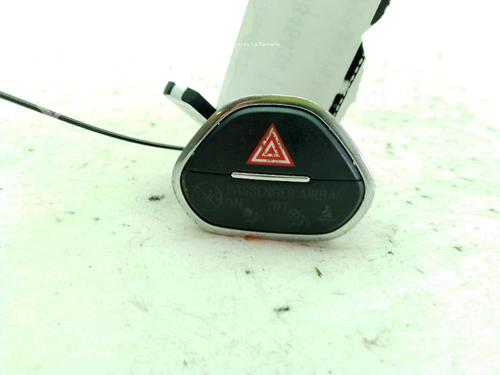 Used Warning switch Warning switch OPEL CORSA E (X15) 1.3 CDTI (08, 68) (75 hp) 26174188 26174188