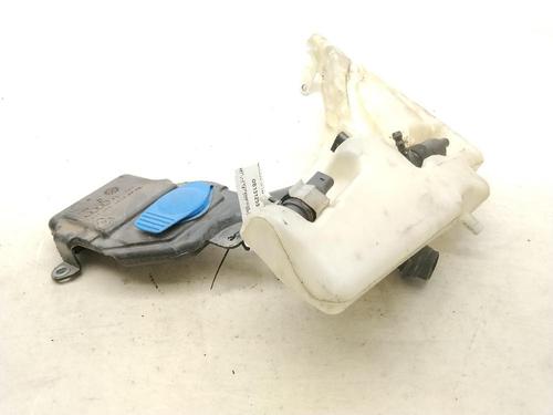 windscreen-washer-tank-audi-a4-b8-8k2-2007-2008-2009-2010-2011-2012-2013-2014-2015-2016-2017-36662942 main image