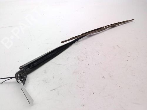 Used Front windshield wiper arm NISSAN TERRANO II (R20) 2.7 TDi 4WD (125 hp) 30871805