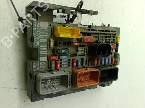 Used Fuse box Fuse box PEUGEOT EXPERT Tepee (VF3X_) 1.6 HDi 90 8V (90 hp) 33975887 33975887
