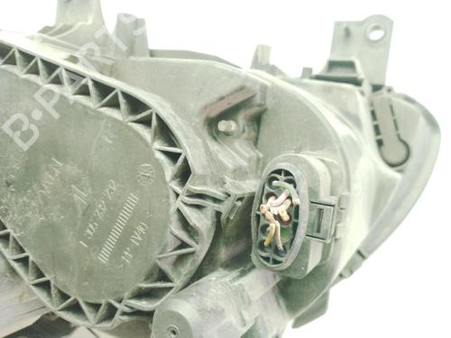 Right headlight VW TOURAN (1T1, 1T2) 2.0 TDI 16V | BP32259950C29