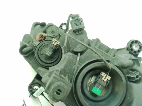 Left headlight CHRYSLER GRAND VOYAGER V (RT) 2.8 CRD | BP31583506C28