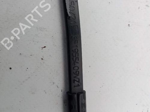 Front windshield wiper arm SEAT ARONA (KJ7, KJP) 1.0 TSI | BP24044922C143 