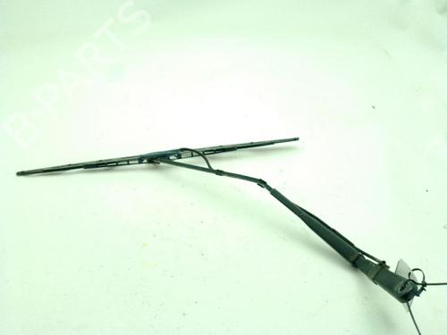 Used Front windshield wiper arm Front windshield wiper arm RENAULT MASTER II Bus (JD) 2.5 dCi 120 (JD0M, JD1M, JD1W) (115 hp) 29204036 29204036