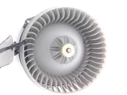 Used Heater blower motor TOYOTA YARIS (_P13_) 1.5 Hybrid (NHP130_, NHP130) (101 hp) 18363550