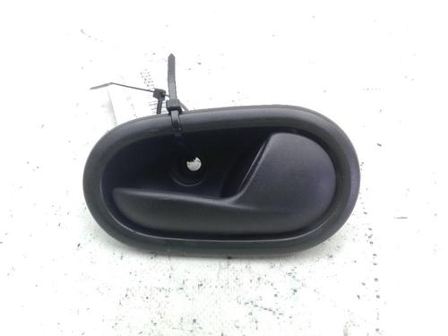 Used Front right interior door handle Front right interior door handle DACIA SANDERO II 1.2 (73 hp) 24043240 24043240