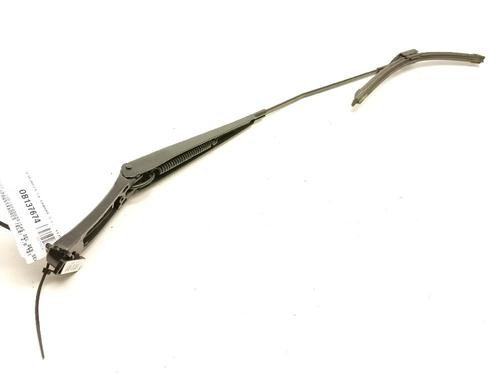 Used Front windshield wiper arm Front windshield wiper arm 38190016 38190016