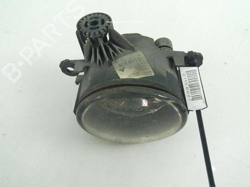Used Right front fog light MITSUBISHI OUTLANDER II (CW_W) 2.0 DI-D (CW8W) (140 hp) 18368580