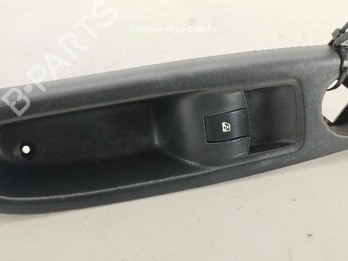Used Right front window switch RENAULT CLIO II (BB_, CB_) 1.2 (BB0A, BB0F, BB10, BB1K, BB28, BB2D, BB2H, CB0A,... (58 hp) 18362241