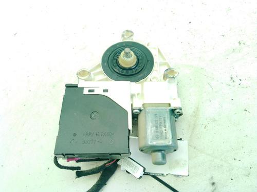 Used Right front window motor Right front window motor VW GOLF V (1K1) 1.9 TDI (105 hp) 27534199 27534199