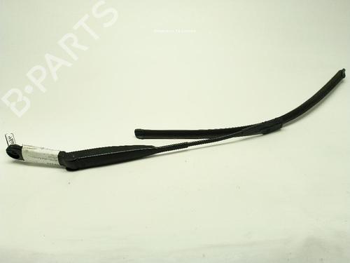 Used Front windshield wiper arm FIAT BRAVO II (198_) 1.9 D Multijet (198AXB1A) (120 hp) 32978463