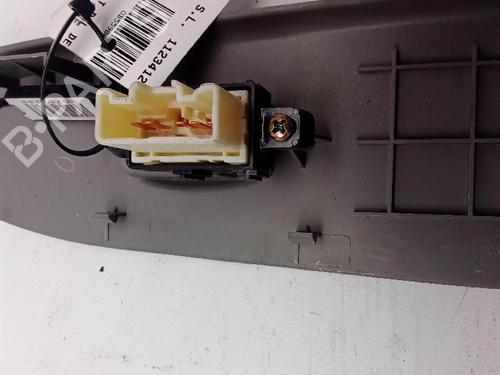 Right front window switch MAZDA 323 F VI Hatchback (BJ) 2.0 TD | BP27534347I26 
