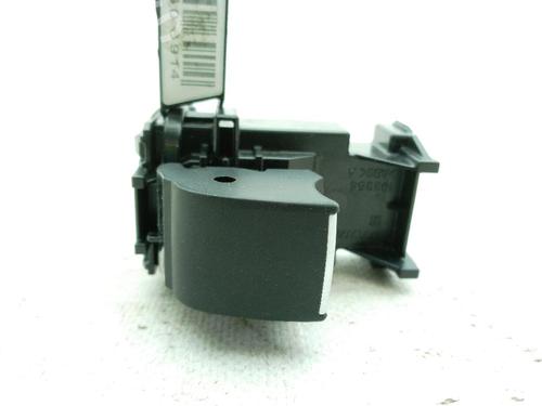 Used Left rear window switch Left rear window switch TOYOTA COROLLA Estate (_E21_) 1.8 Hybrid (ZWE211) (98 hp) 24003773 24003773