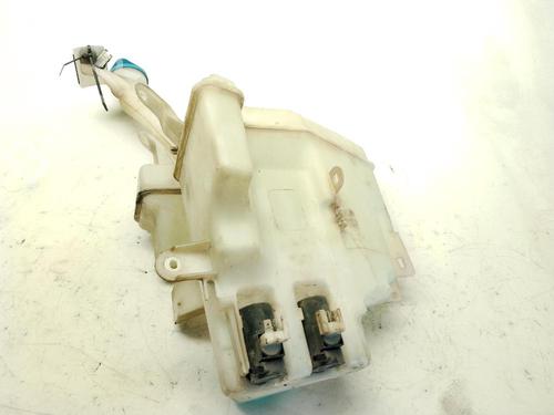 Windscreen washer tank SUZUKI GRAND VITARA II (JT, TE, TD) 1.9 DDiS All-wheel Drive (JT419, TD44, JB419WD, JB419XD,... | BP29908507C113