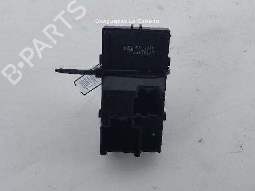 Used Right front window switch UAZ 3151 (3151_) 2.9 4x4 (31514) (84 hp) 18376325