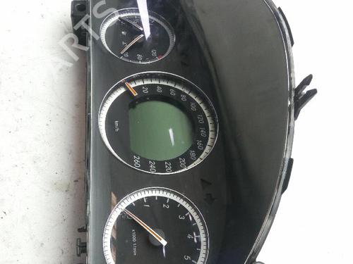 Instrument cluster MERCEDES-BENZ C-CLASS (W204) C 200 Kompressor (204.041) | BP18364578C47 