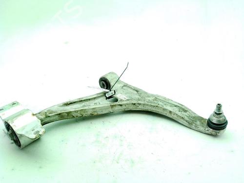 Used Right front suspension arm MERCEDES-BENZ GLA (H247) GLA 200 d (247.712) (150 hp) 33036982