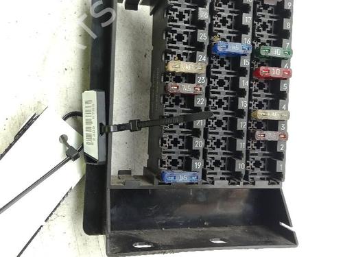 Used Fuse box Fuse box MERCEDES-BENZ VITO Van (W638) 110 CDI 2.2 (638.094) (102 hp) 33014351 33014351