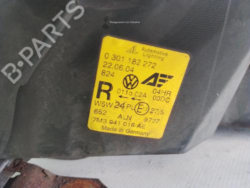 Right headlight VW SHARAN (7M8, 7M9, 7M6) 2.8 V6 24V | BP29449405C29 