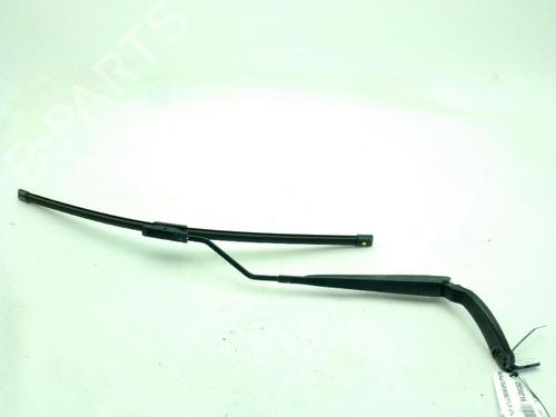 Used Front windshield wiper arm RENAULT CLIO IV (BH_) 0.9 TCe 90 (BHNF, BHMA, BHMH, BHJK, BHJR) (90 hp) 29129635