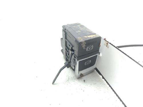 Used Switch Switch AUDI A6 C7 (4G2, 4GC) 2.0 TDI (150 hp) 24049217 24049217