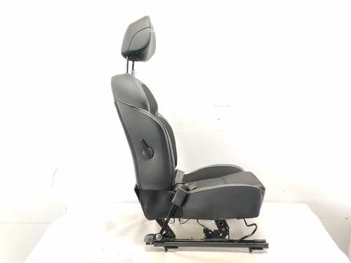 Left front seat RENAULT MEGANE IV Hatchback (B9A/M/N_) 1.3 TCe 140 (B9NB) | BP39579270C15 - Image 2