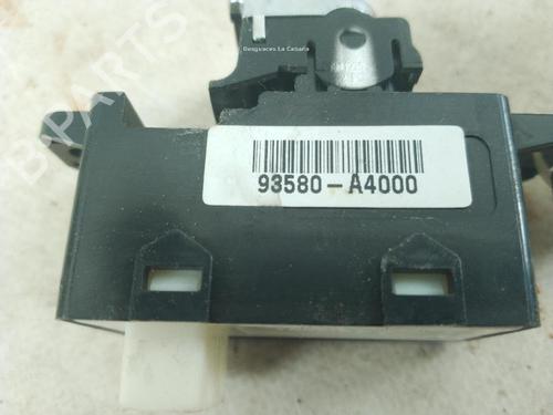 Left rear window switch KIA CARENS IV 1.7 CRDi | BP25753713I29 - Image 3