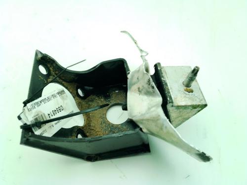 Used Gearbox mount LAND ROVER DEFENDER Station Wagon (L316, L315) 2.4 Td4 4x4 (L316) (122 hp) 30771687