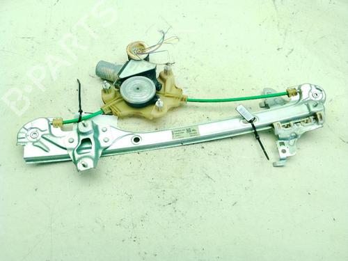 Rudehejsemekanisme venstre bagtil TOYOTA COROLLA Hatchback (_E21_, _EA1_, _EH1_) 1.8 Hybrid (ZWE211) (98 hp) 27924794