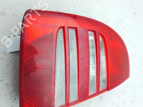 Used Left taillight SKODA SUPERB I (3U4) 2.0 TDI (140 hp) 23999065