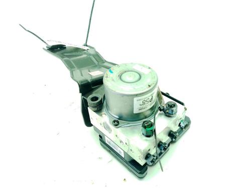 Used ABS pump ABS pump KIA STONIC (YB) 1.0 T-GDi Eco-Dynamics+ (101 hp) 31064185 31064185