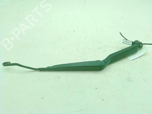 front-windshield-wiper-arm-suzuki-swift-iv-fz-nz-2010-24862201 main image