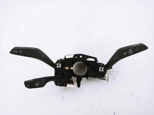 headlight-switch-audi-q2-gab-gag-2016-24041210 main image