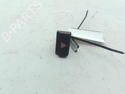 warning-switch-toyota-proace-verso-bus-mpy_-2016-24043516 main image
