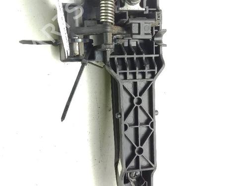 Used Front left exterior door handle Front left exterior door handle HYUNDAI H350 Van 2.5 CRDI (150 hp) 33953614 33953614