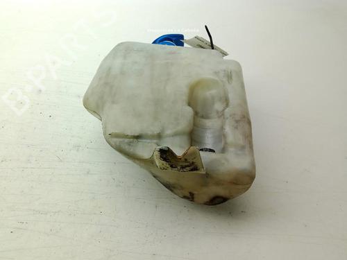 Used Windscreen washer tank VW GOLF III (1H1) 2.0 (115 hp) 30718438