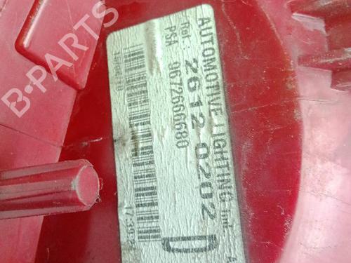 Right taillight PEUGEOT 5008 (0U_, 0E_) 1.6 HDi | BP32358592C35 