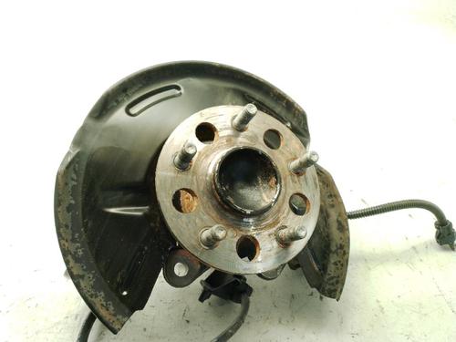 Used Right rear steering knuckle TOYOTA COROLLA Saloon (_E21_) 1.8 VVTi Hybrid (ZWE211) (122 hp) 24544324