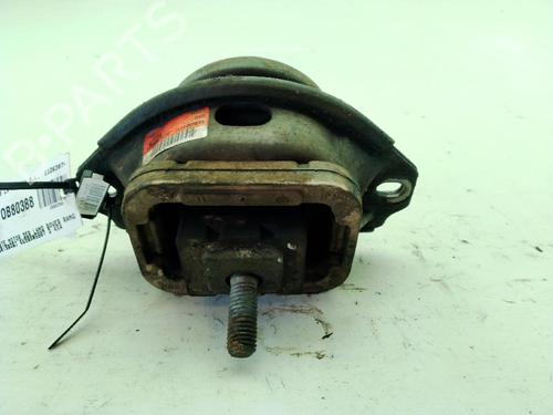 Engine mount LAND ROVER RANGE ROVER SPORT I (L320) 2.7 D 4x4 | BP30146110M89