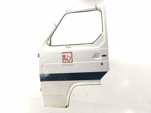 Dør venstre fortil NISSAN TRADE Platform/Chassis 2.8 D (80 hp) 32313469