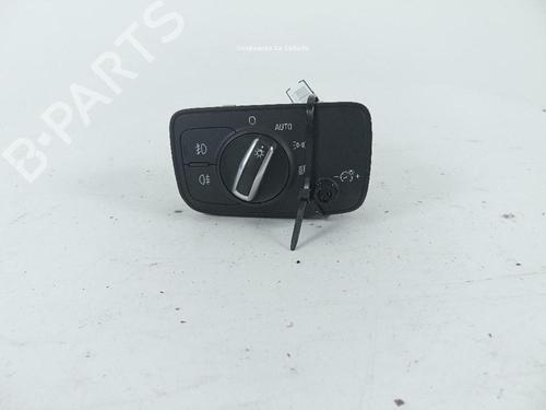 Used Headlight switch AUDI A3 Sportback (8VA, 8VF) 1.6 TDI (110 hp) 18366782