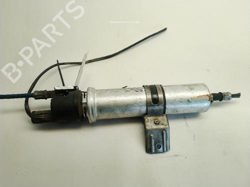 Used Fuel pump BMW 1 (E87) 120 d (177 hp) 29821832