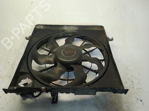 Used Radiator fan HYUNDAI i30 (FD) 1.6 CRDi (90 hp) 29583326